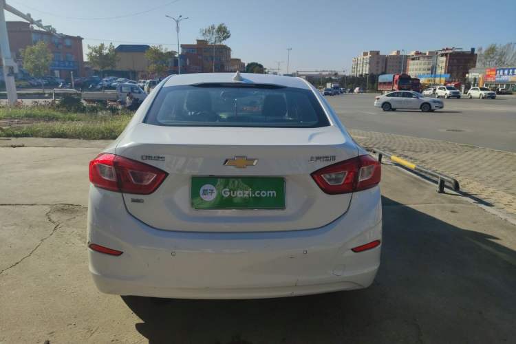 Used Chevrolet Cruze 2018 320 Manual Xuanfeng Edition