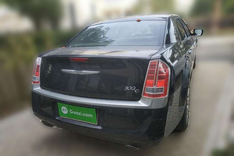 Used Chrysler 300C 2013 3.6L Premium Edition