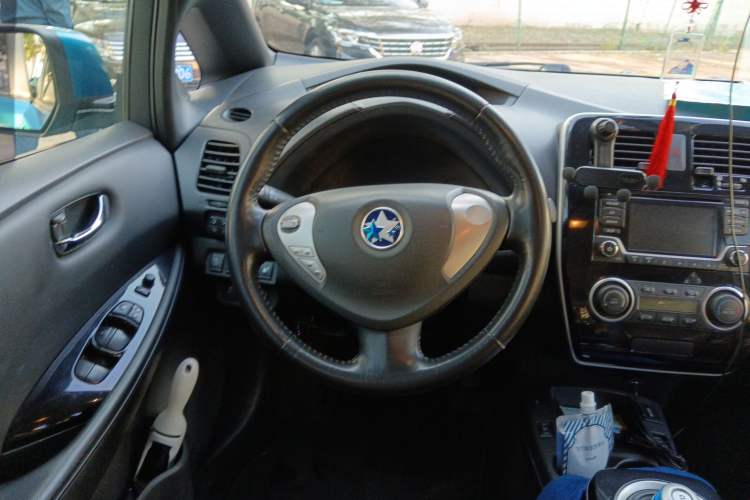 Used Venucia Leaf 2014 Navigation Version 6.6 KW