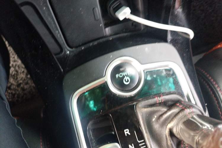 Used BYD Qin 2015 1.5T Dual-Crown Flagship Plus Edition
