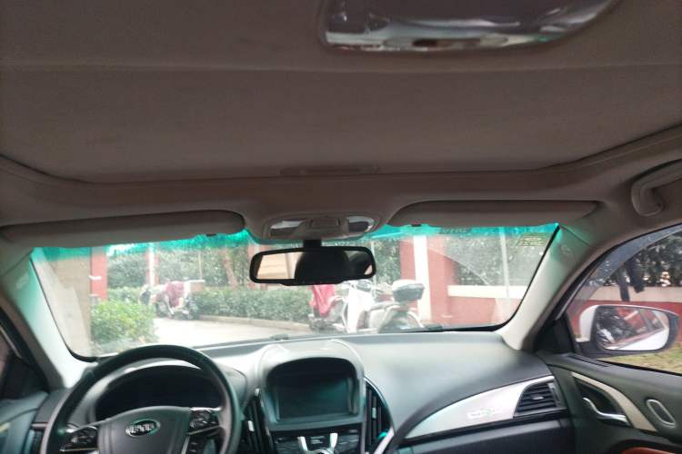 Used BYD Qin 2015 1.5T Dual-Crown Flagship Plus Edition
