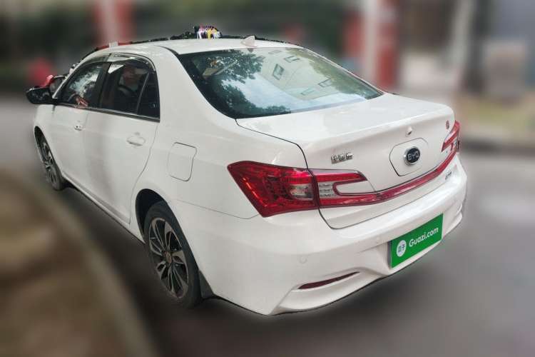 Used BYD Qin 2015 1.5T Dual-Crown Flagship Plus Edition
