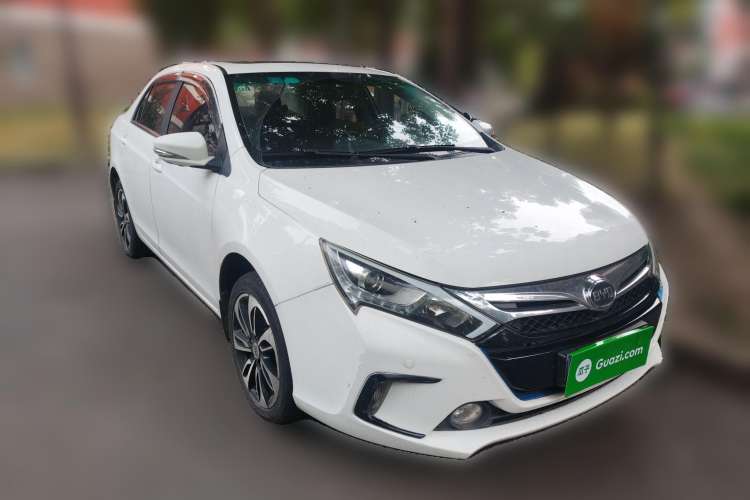 Used BYD Qin 2015 1.5T Dual-Crown Flagship Plus Edition
