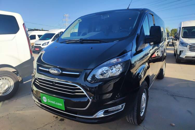 Used Ford Transit 2019 2.0T Diesel Multi-Purpose Commercial Vehicle Short Wheelbase Low Roof 6-Seater China VI Standard