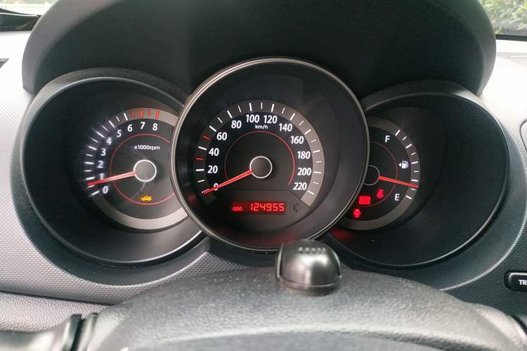 Used Kia Forte 2011 1.6L MT GL
