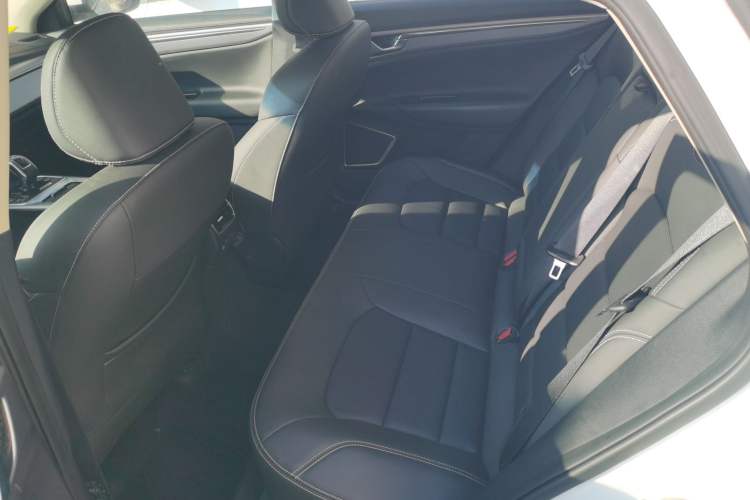 Used Geely Auto Emgrand GL New Energy 2019 1.5T DCT Zhiyue Model