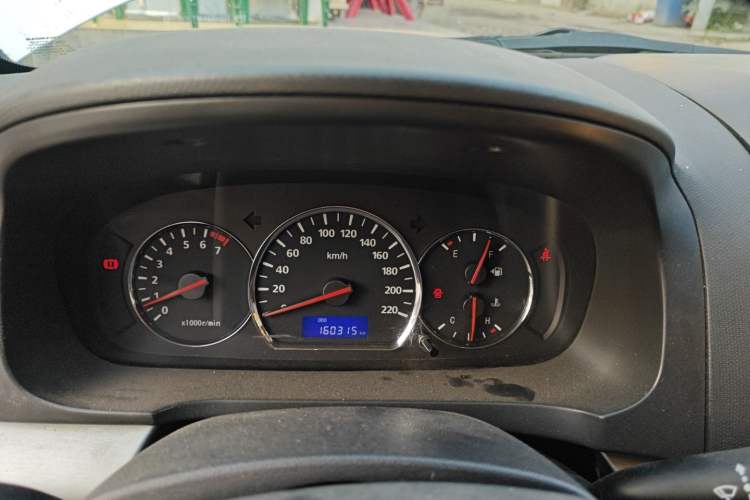 Used Changan Alsvin V5 2012 1.5L Manual Dream Edition
