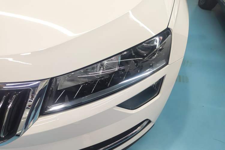 Used Skoda Karoq 2020 TSI280 Luxury Smart Edition China VI Standard
