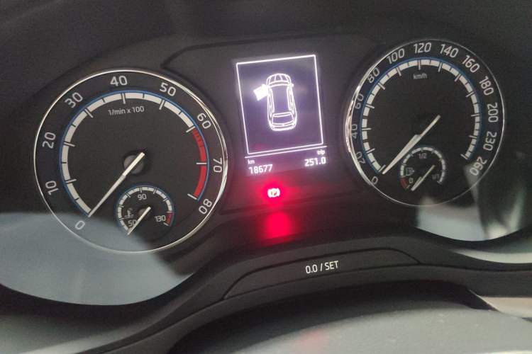 Used Skoda Karoq 2020 TSI280 Luxury Smart Edition China VI Standard
