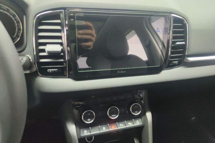 Used Skoda Karoq 2020 TSI280 Luxury Smart Edition China VI Standard
