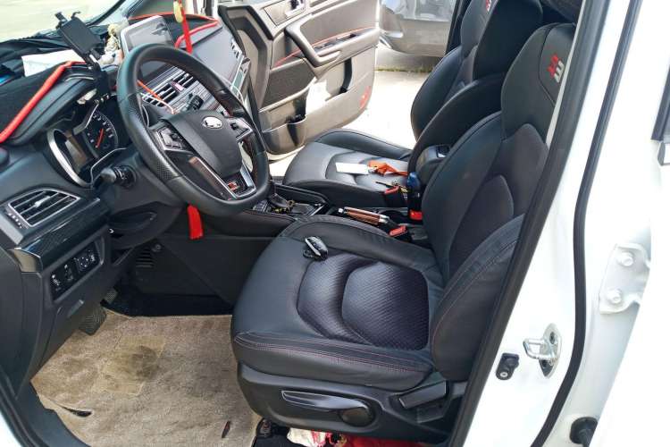 Used JAC Refine S3 2018 Smart Drive Version 1.6L CVT Smart Connect Model
