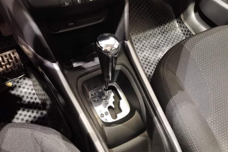 Used Peugeot 2008 2014 1.6L Automatic Fashion Edition