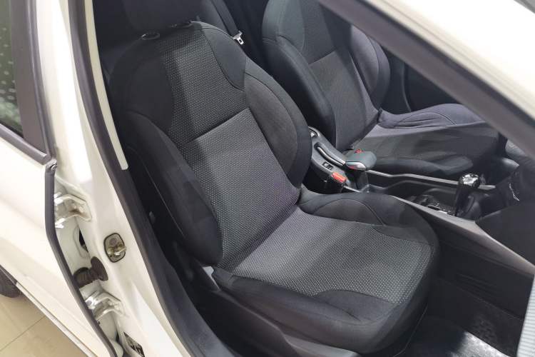 Used Peugeot 2008 2014 1.6L Automatic Fashion Edition