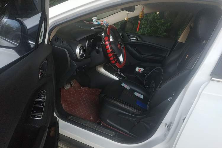 Used BYD Yuan 2017 1.5L Automatic Cool & Stylish Model
