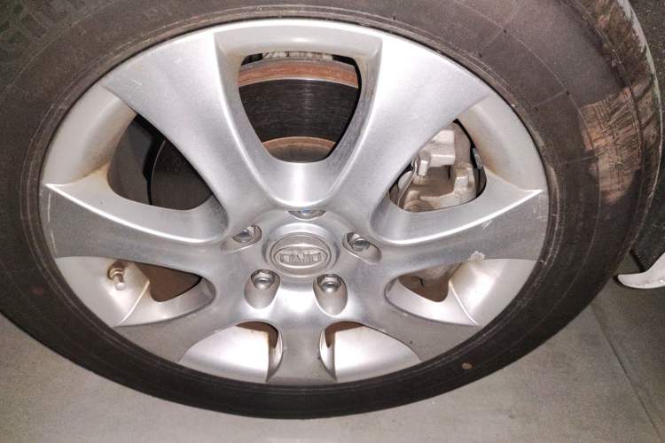 Used BYD e5 2016 300 Prestige Edition
