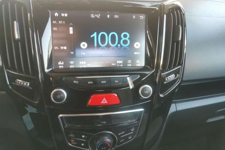 Used Great Wall M4 2015 1.5L AMT Luxury Model
