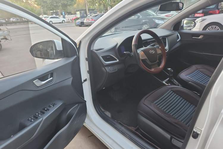 Used Hyundai Verna RV 2017 1.4L Automatic Cool Edition GLS China V Emission Standard