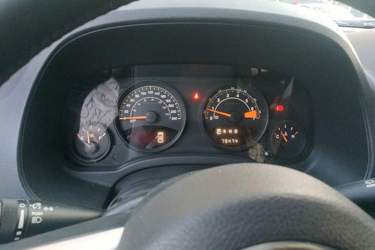 Used Jeep Compass 2014 2.0L two-wheel drive sport version