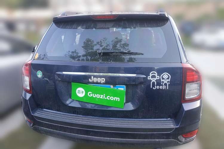 Used Jeep Compass 2014 2.0L two-wheel drive sport version