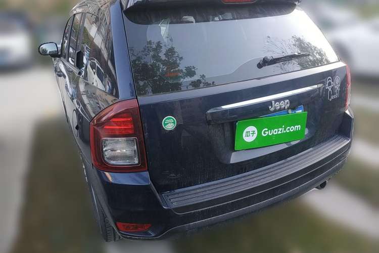 Used Jeep Compass 2014 2.0L two-wheel drive sport version