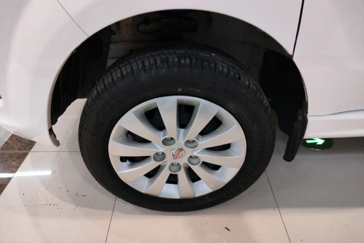 Used Jinbei Gold Hiace M Classic 2022 1.5L Engineering Lion Passenger Vehicle 5 Seats