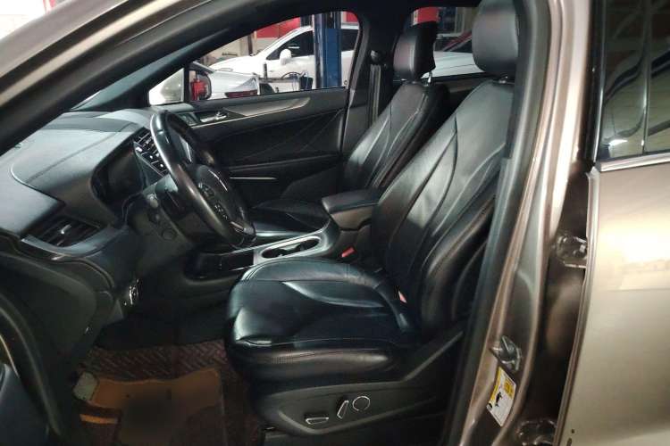 Used Lincoln MKC 2019 2.0T Two-Wheel Drive Luxury Edition China VI Standard
