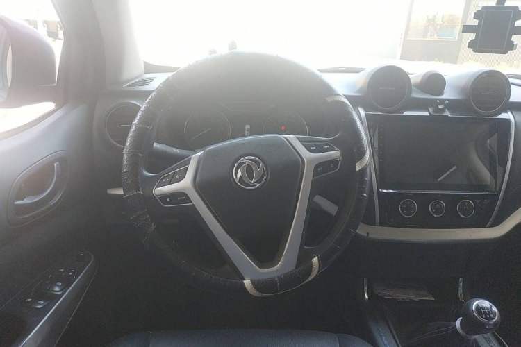 Used Dongfeng Ruichi 6 2019 2.5T Manual Two-Wheel Drive Diesel Standard Version ZD25T5
