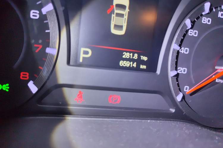 Used GAC Trumpchi GA8 2017 280T Deluxe Edition Odometer Close Up