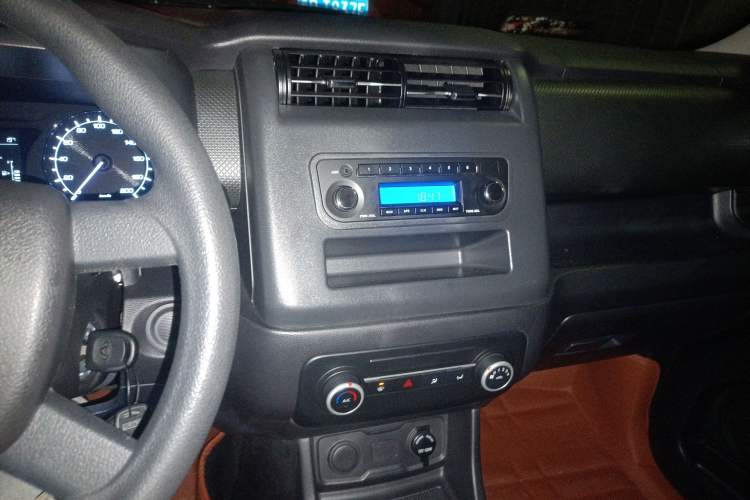 Used CHANGAN OSHAN X70A 2018 1.5L Manual Standard Edition