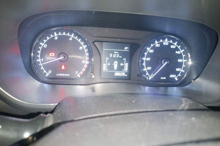 Used CHANGAN OSHAN X70A 2018 1.5L Manual Standard Edition