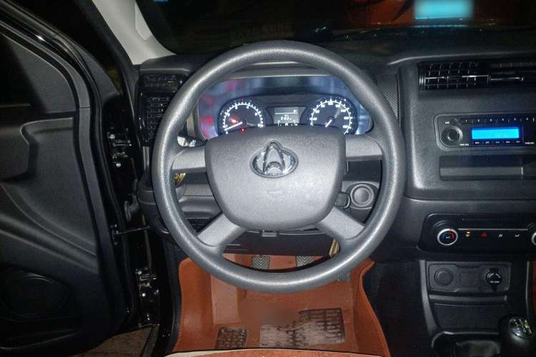 Used CHANGAN OSHAN X70A 2018 1.5L Manual Standard Edition