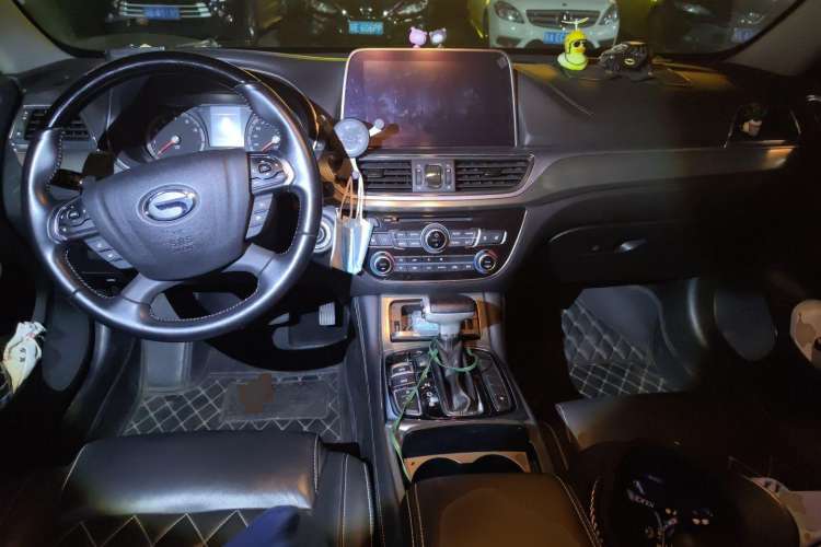 Used GAC Trumpchi GA8 2017 280T Deluxe Edition Center Console