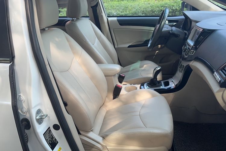 Used BYD e5 2018 450 Smart Connect Deluxe Edition
