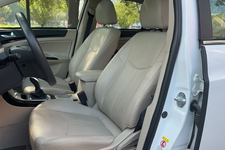 Used BYD e5 2018 450 Smart Connect Deluxe Edition
