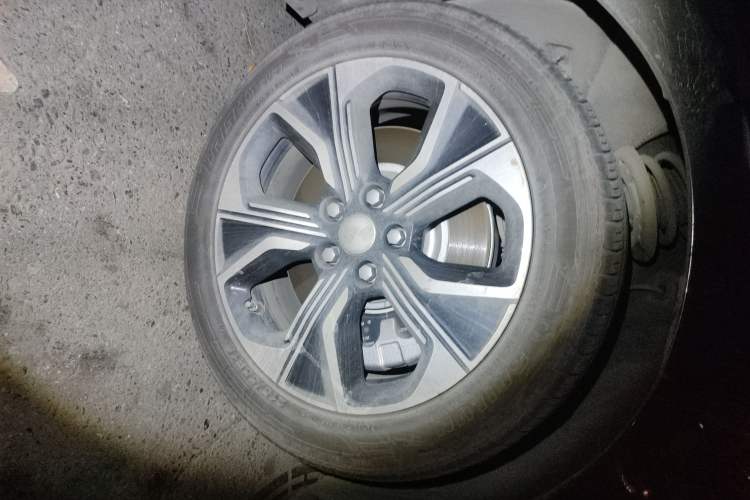 Used Hongqi E-QM5 2022 431 km Charge & Enjoy Edition