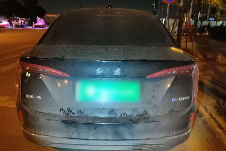 Used Hongqi E-QM5 2022 431 km Charge & Enjoy Edition