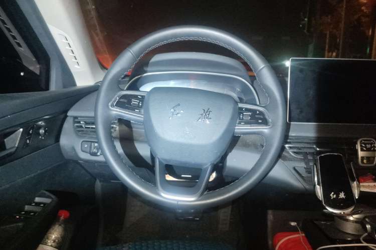 Used Hongqi E-QM5 2022 431 km Charge & Enjoy Edition