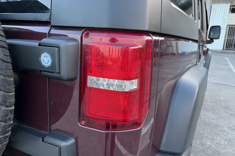 Used BAIC Off-Road BJ40 2016 40L 2.0T Manual All-Wheel Drive Prestige Edition
