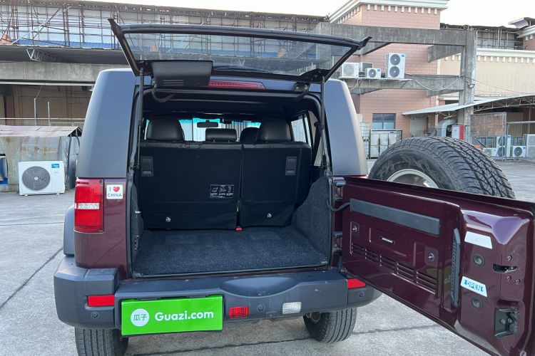 Used BAIC Off-Road BJ40 2016 40L 2.0T Manual All-Wheel Drive Prestige Edition
