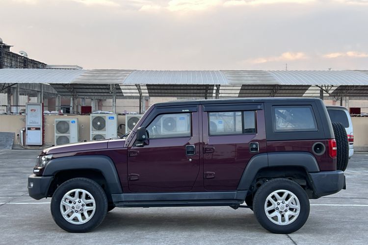 Used BAIC Off-Road BJ40 2016 40L 2.0T Manual All-Wheel Drive Prestige Edition
