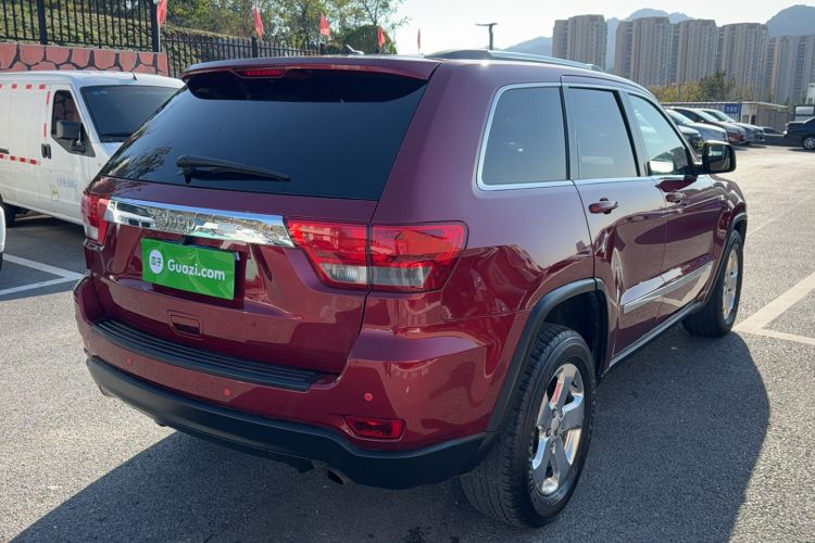 Used Jeep Grand Cherokee 2011 Revised Version 3.6L Comfort Edition
