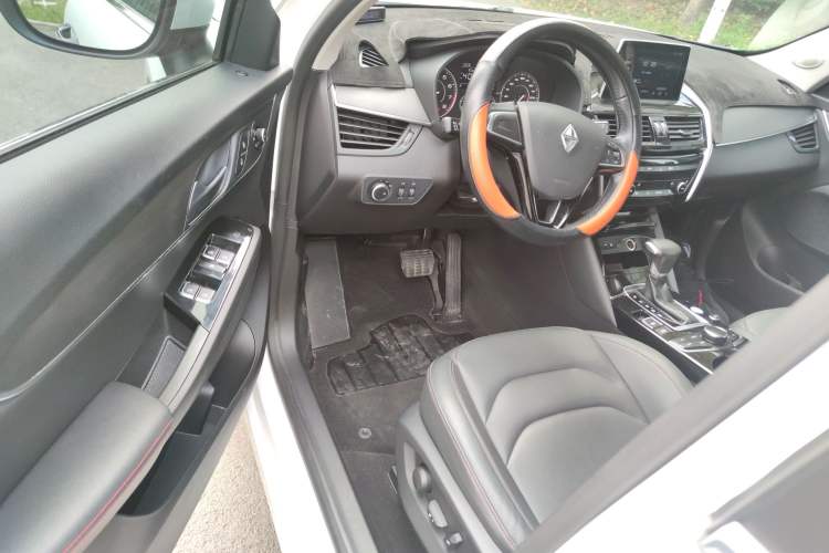 Used BORGWARD BX5 2017 20TGDI Automatic Two-Wheel Drive Pioneer Edition