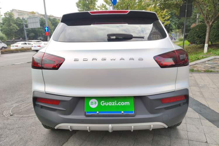 Used BORGWARD BX5 2017 20TGDI Automatic Two-Wheel Drive Pioneer Edition