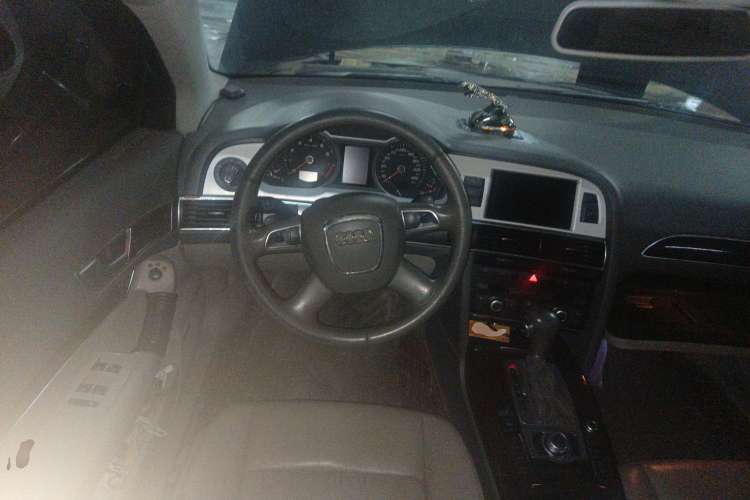 Used Audi A6L 2009 2.4L Technology version