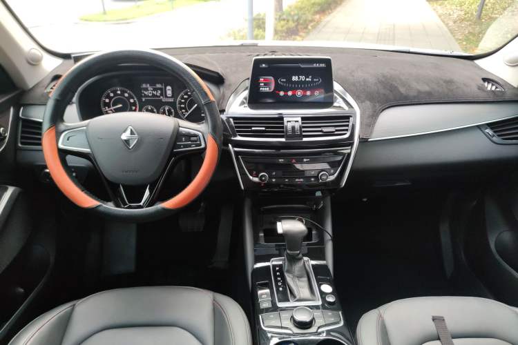 Used BORGWARD BX5 2017 20TGDI Automatic Two-Wheel Drive Pioneer Edition