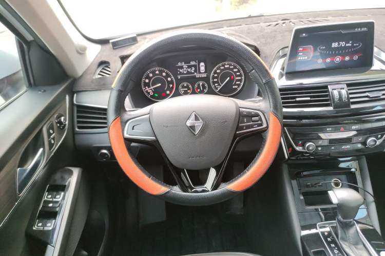 Used BORGWARD BX5 2017 20TGDI Automatic Two-Wheel Drive Pioneer Edition