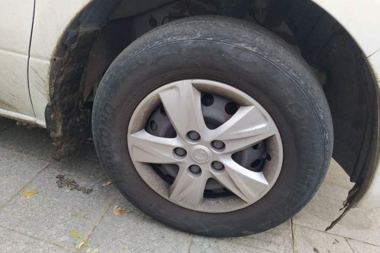 Used FORTHING Lingzhi PLUS 2021 2.0L Manual Comfort Version 7 Seats