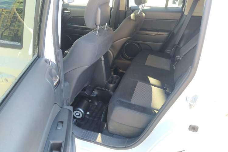 Used Jeep Patriot 2014 2.0L Sport Enhanced Edition
