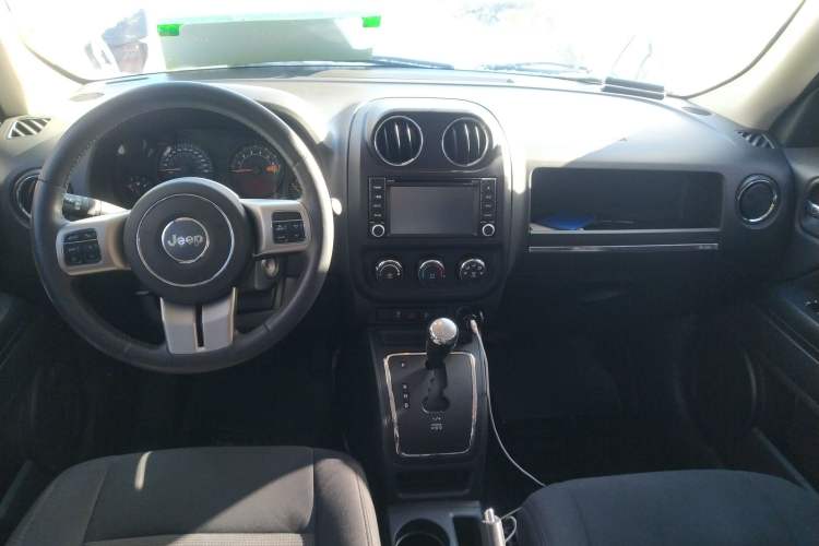 Used Jeep Patriot 2014 2.0L Sport Enhanced Edition
