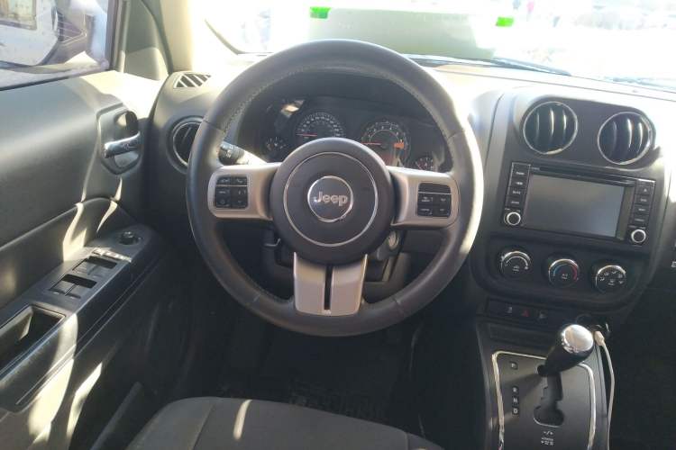 Used Jeep Patriot 2014 2.0L Sport Enhanced Edition
